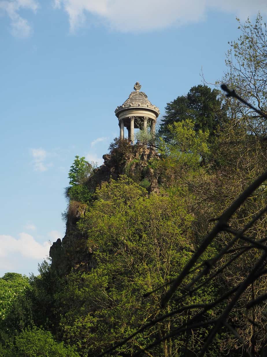 Parc des Buttes-Chaumont Parc des Buttes-Chaumont